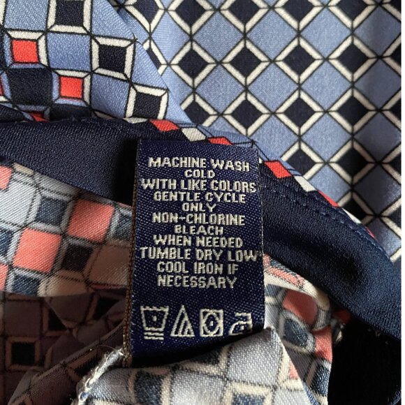 MAX EDITION Geometric Pattern Float Dress Size Small - Picture 9 of 12